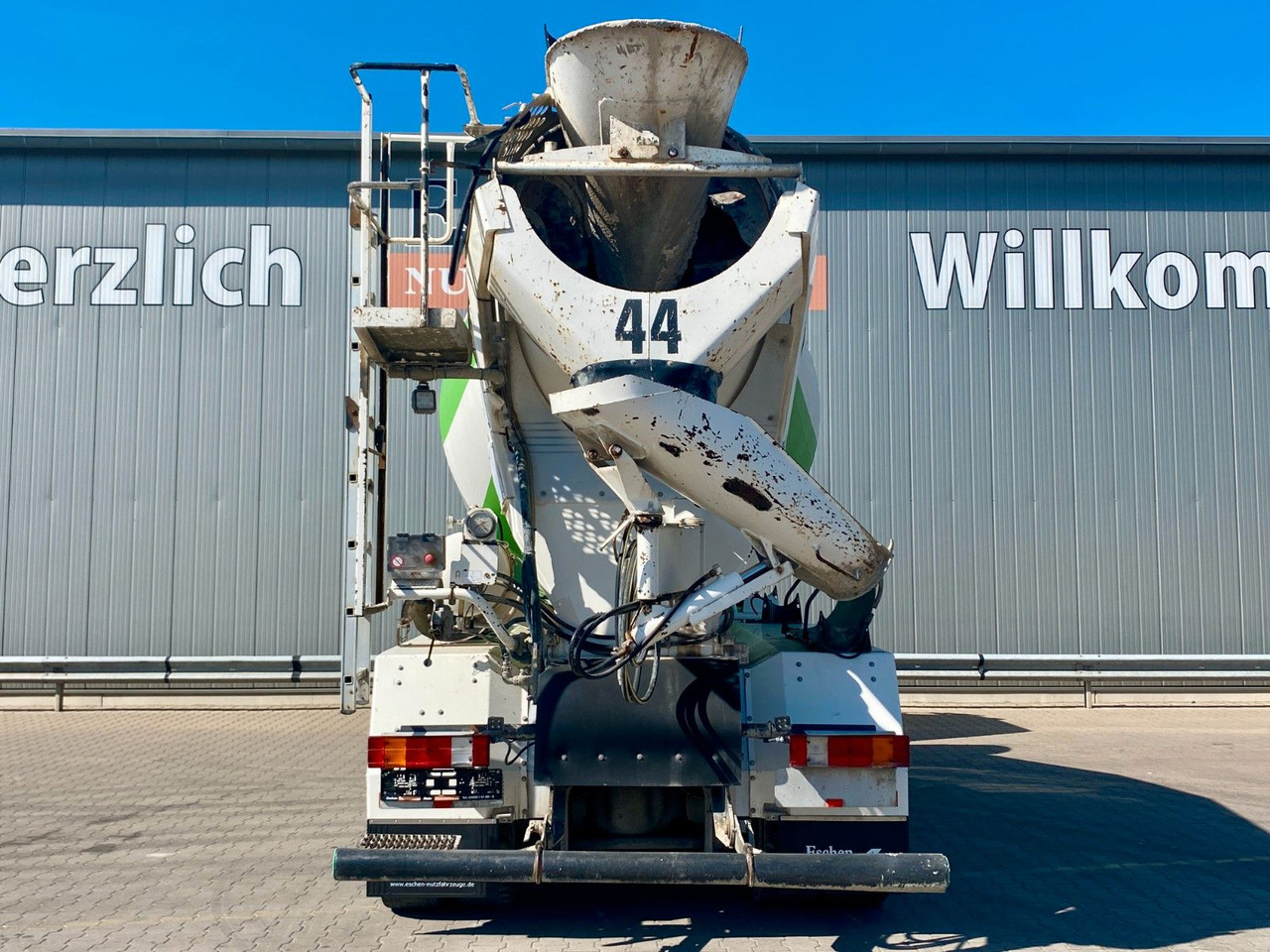 Mercedes-Benz 3240 Arocs 8x4| 9m³ Stetter*Navi*Klima*ASR*Blatt - Camion malaxeur: photos 4 Mercedes-Benz 3240 Arocs 8x4| 9m³ Stetter*Navi*Klima*ASR*Blatt - Camion malaxeur: photos 4