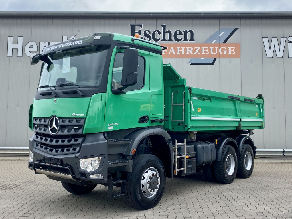 Mercedes-Benz 3345 6x6 Arocs - Camion benne: photos 2 Mercedes-Benz 3345 6x6 Arocs - Camion benne: photos 2