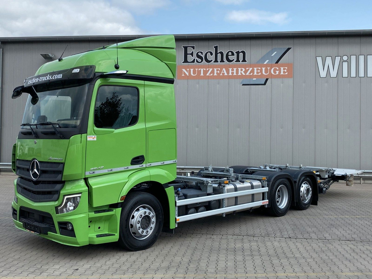 Mercedes-Benz Actros MP5 2542| OHNE EZ*BÄR LBW 2,00to. faltbar - Camion porte-conteneur/ Caisse mobile: photos 1 Mercedes-Benz Actros MP5 2542| OHNE EZ*BÄR LBW 2,00to. faltbar - Camion porte-conteneur/ Caisse mobile: photos 1