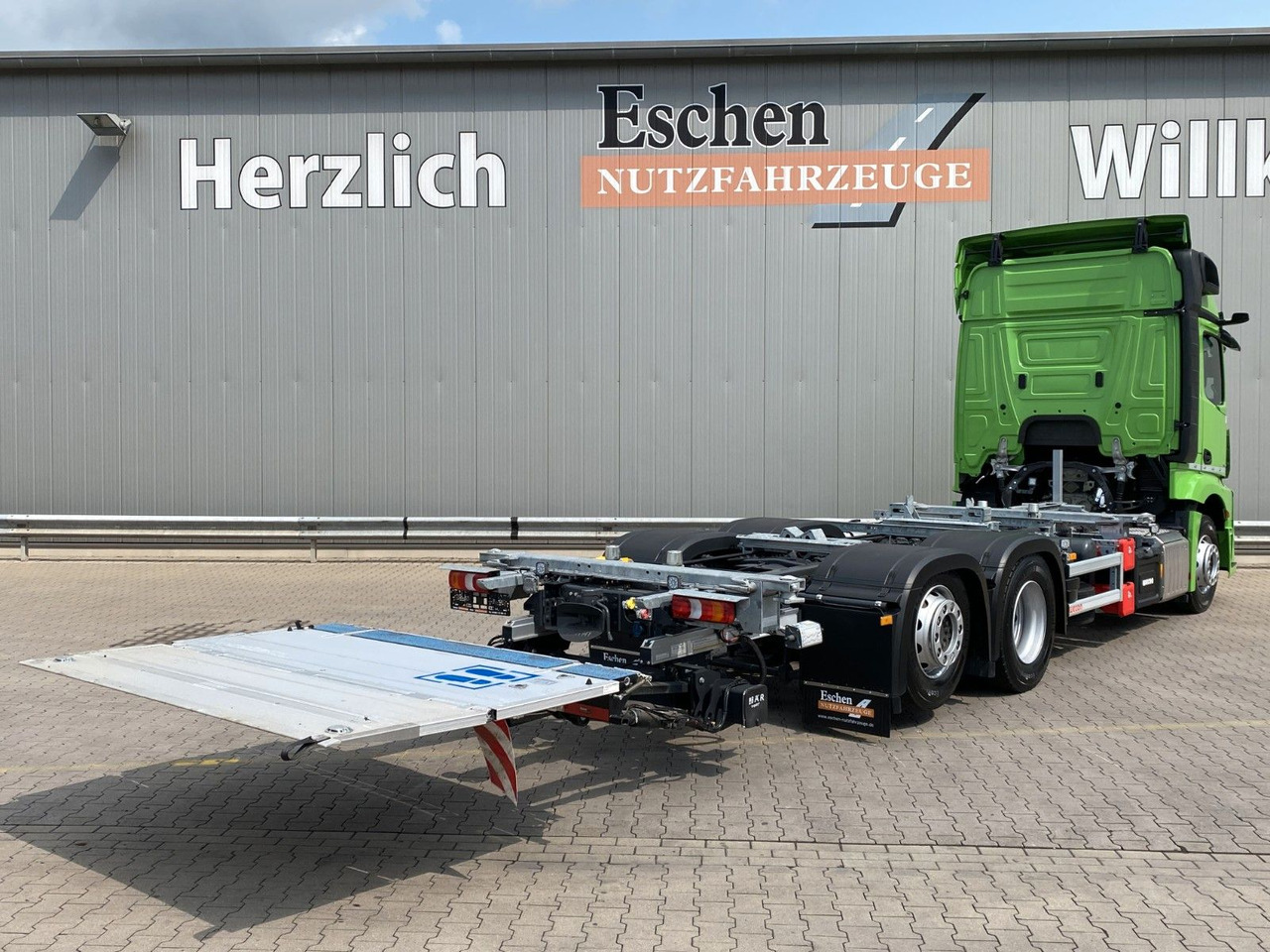 Mercedes-Benz Actros MP5 2542| OHNE EZ*BÄR LBW 2,00to. faltbar - Camion porte-conteneur/ Caisse mobile: photos 5 Mercedes-Benz Actros MP5 2542| OHNE EZ*BÄR LBW 2,00to. faltbar - Camion porte-conteneur/ Caisse mobile: photos 5