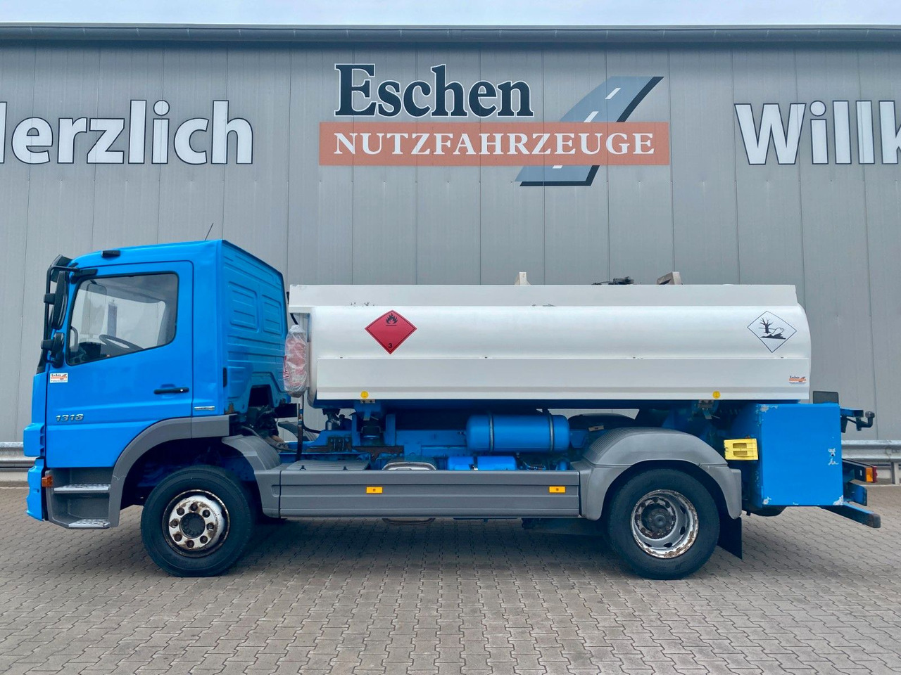 Mercedes-Benz Atego 1318 | Esterer A3*7480ltr*AHK*1.Hand - Camion citerne: photos 2 Mercedes-Benz Atego 1318 | Esterer A3*7480ltr*AHK*1.Hand - Camion citerne: photos 2