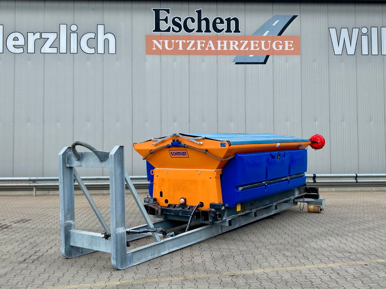 Schmidt Salzstreuer 4m³|Stratos S40-36* + Rahmen - Epandeur de sable: photos 1 Schmidt Salzstreuer 4m³|Stratos S40-36* + Rahmen - Epandeur de sable: photos 1