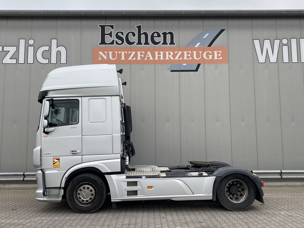 DAF XF 530 FT - Tracteur routier: photos 2 DAF XF 530 FT - Tracteur routier: photos 2