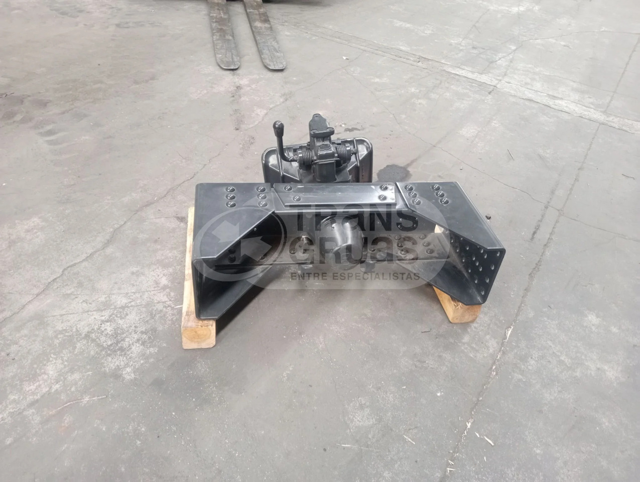 Enganche de remolque para camión - Carrosserie et extérieur pour Camion: photos 1 Enganche de remolque para camión - Carrosserie et extérieur pour Camion: photos 1