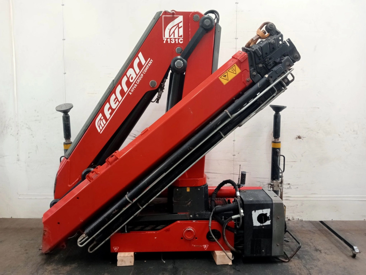 Grúa Ferrari F7131C A5 - Grue auxiliaire pour Camion: photos 3 Grúa Ferrari F7131C A5 - Grue auxiliaire pour Camion: photos 3