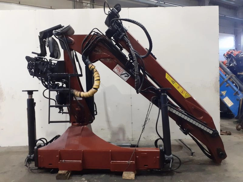 Grúa PENZ 11L - Grue auxiliaire pour Camion: photos 4 Grúa PENZ 11L - Grue auxiliaire pour Camion: photos 4