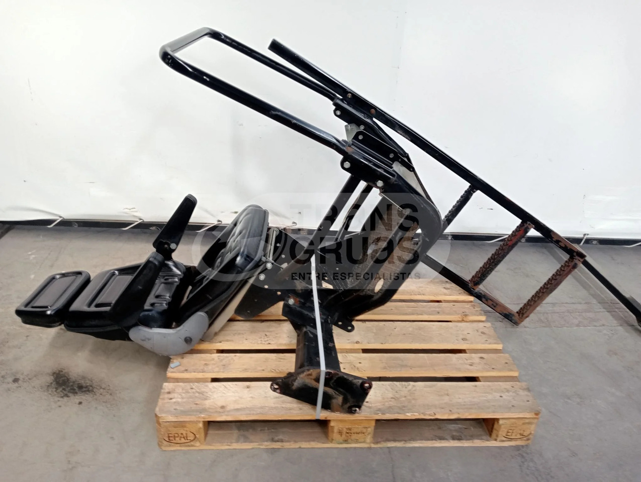 KIT ASIENTO EN COLUMNA FASSI - Siège pour Engins de chantier: photos 1 KIT ASIENTO EN COLUMNA FASSI - Siège pour Engins de chantier: photos 1