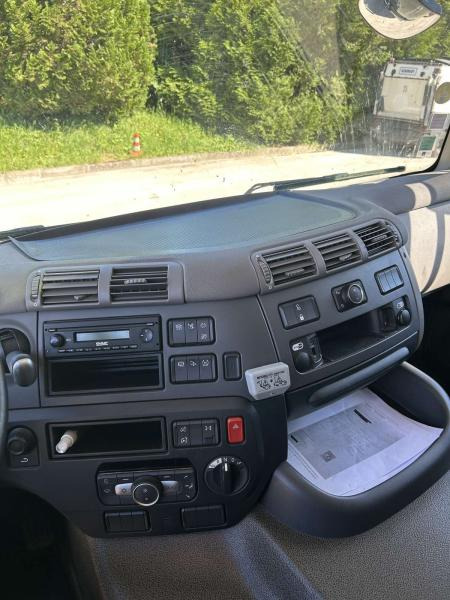 DAF CF 340 - Camion fourgon: photos 2 DAF CF 340 - Camion fourgon: photos 2