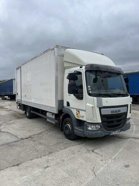 DAF LF 210 - Camion fourgon: photos 2 DAF LF 210 - Camion fourgon: photos 2