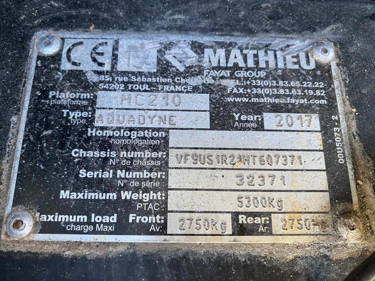 Mathieu Azura MC210 - Balayeuse de voirie: photos 2 Mathieu Azura MC210 - Balayeuse de voirie: photos 2