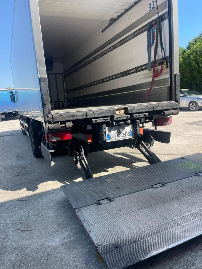 Scania R 320 - Camion frigorifique: photos 5 Scania R 320 - Camion frigorifique: photos 5
