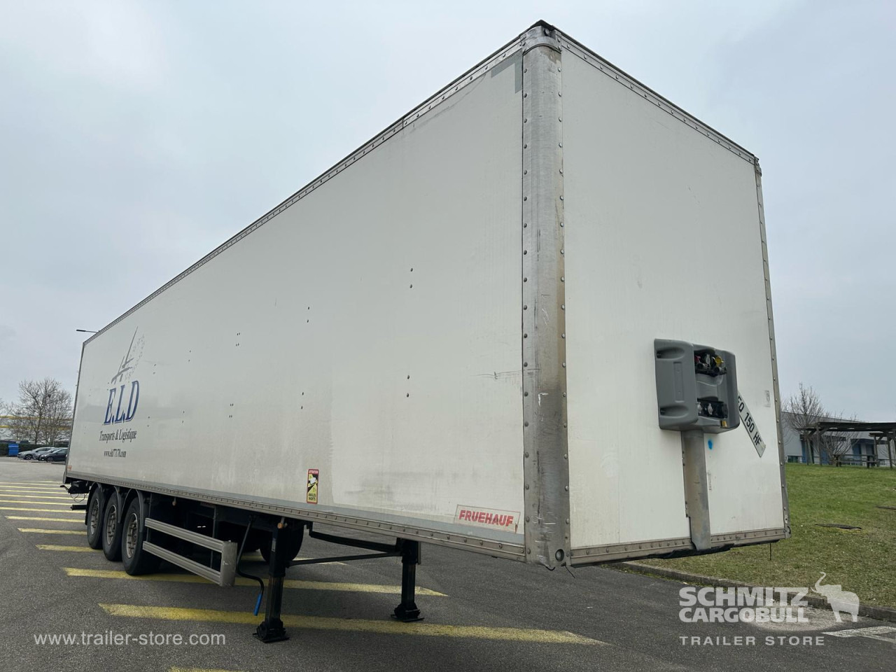 FRUEHAUF Dryfreight Standard Roller shutter door - Semi-remorque fourgon: photos 1 FRUEHAUF Dryfreight Standard Roller shutter door - Semi-remorque fourgon: photos 1