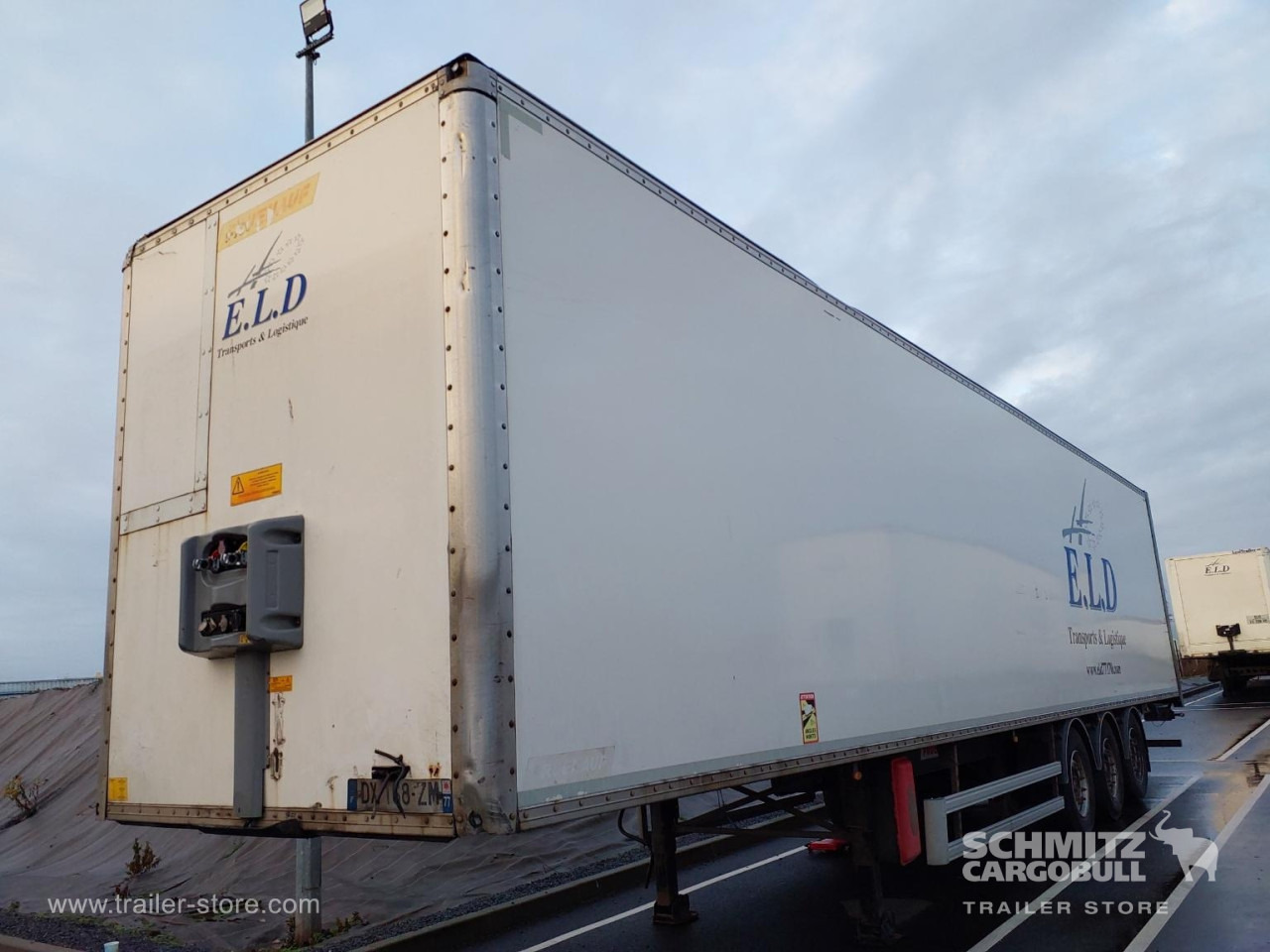 FRUEHAUF Dryfreight Standard Roller shutter door - Semi-remorque fourgon: photos 5 FRUEHAUF Dryfreight Standard Roller shutter door - Semi-remorque fourgon: photos 5