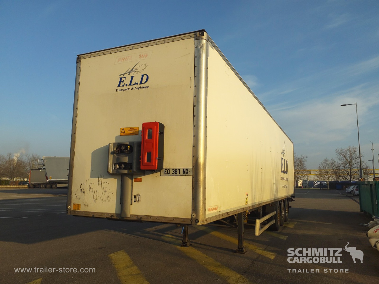 FRUEHAUF Dryfreight Standard Roller shutter door - Semi-remorque fourgon: photos 4 FRUEHAUF Dryfreight Standard Roller shutter door - Semi-remorque fourgon: photos 4