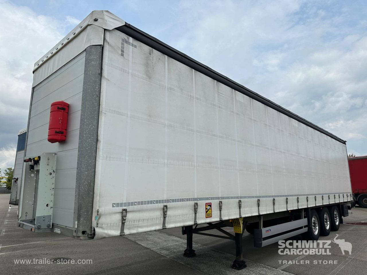 SCHMITZ Curtainsider Standard - Semi-remorque rideaux coulissants: photos 1 SCHMITZ Curtainsider Standard - Semi-remorque rideaux coulissants: photos 1