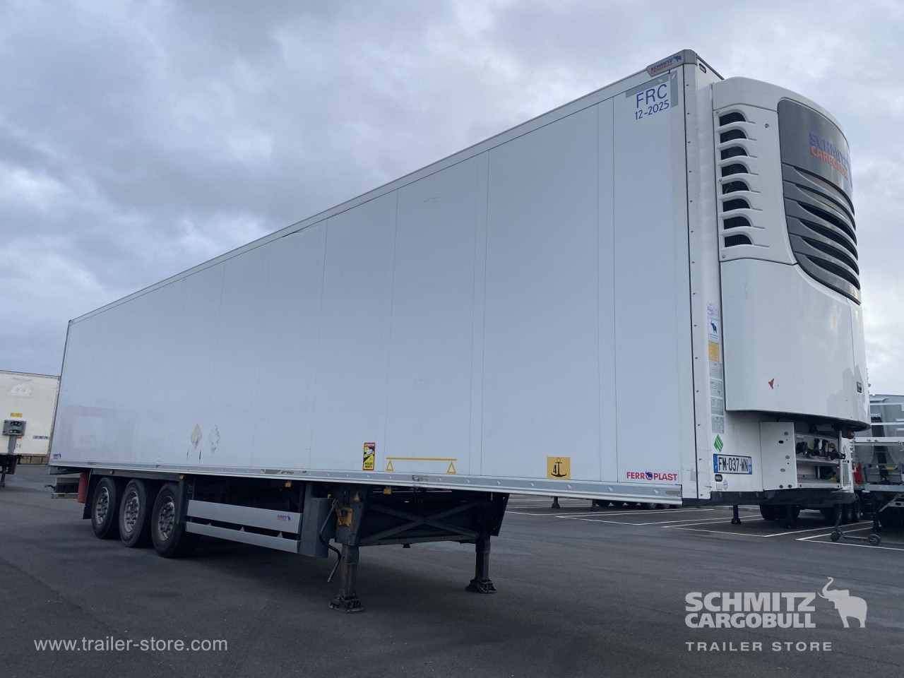 SCHMITZ Reefer Standard Double deck - Semi-remorque isothermique: photos 1 SCHMITZ Reefer Standard Double deck - Semi-remorque isothermique: photos 1