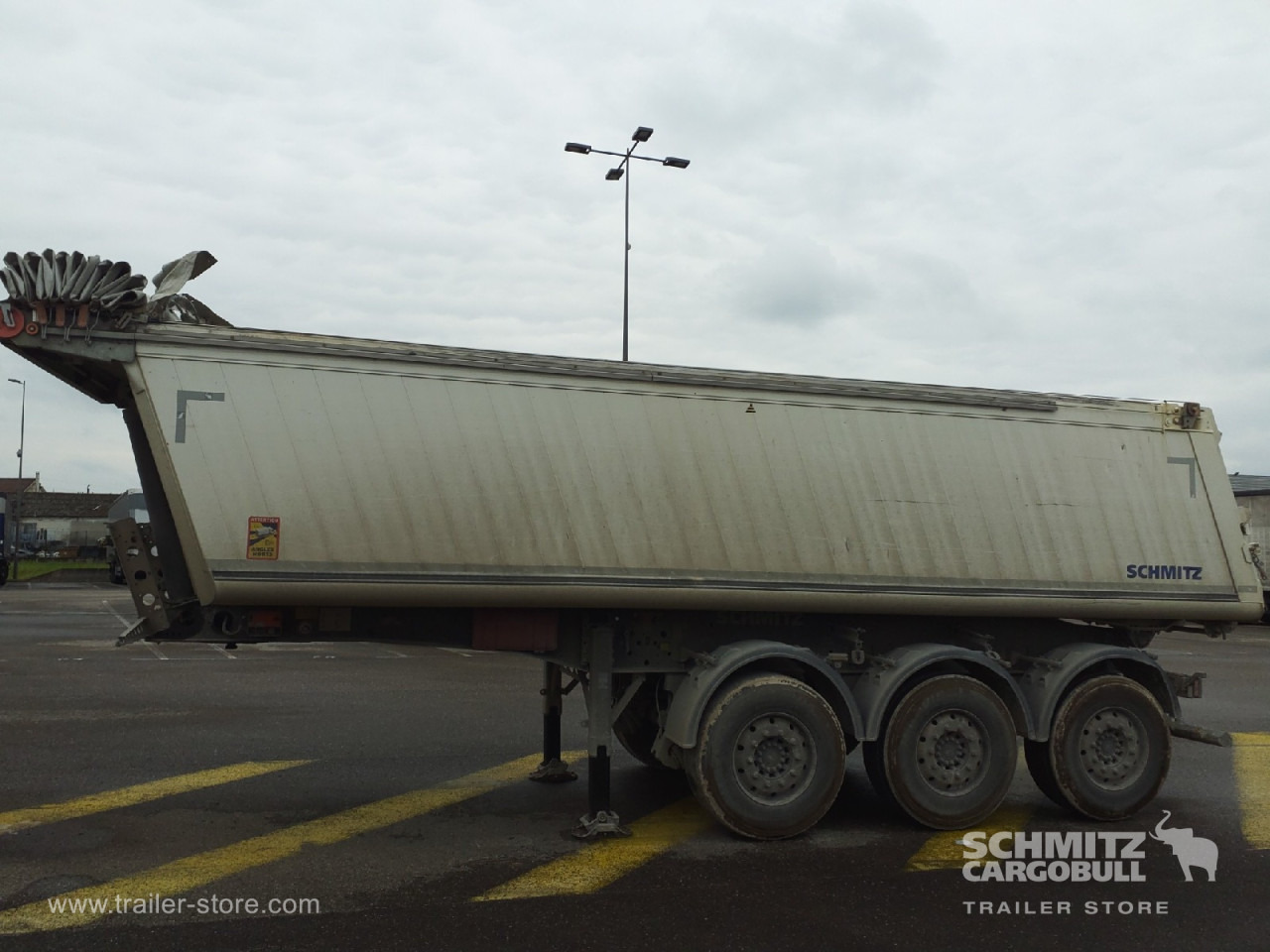Semi-remorque benne SCHMITZ Tipper Alu-square sided body 27m³: photos 10