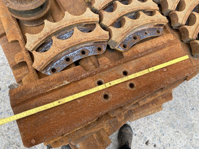 Bodenplatten 750mm - CAT D 6 K/N LGP - Systeme One - 246-5726 - Chenille pour Engins de chantier: photos 5 Bodenplatten 750mm - CAT D 6 K/N LGP - Systeme One - 246-5726 - Chenille pour Engins de chantier: photos 5