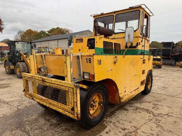 Hamm GRW 15 - Compacteur à pneus: photos 1 Hamm GRW 15 - Compacteur à pneus: photos 1