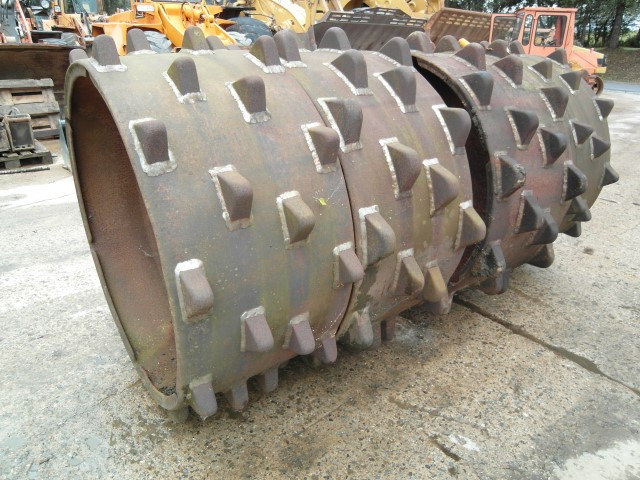 Hanomag 44 C + 55 C - Pièces de train de roulement pour Engins de chantier: photos 1 Hanomag 44 C + 55 C - Pièces de train de roulement pour Engins de chantier: photos 1