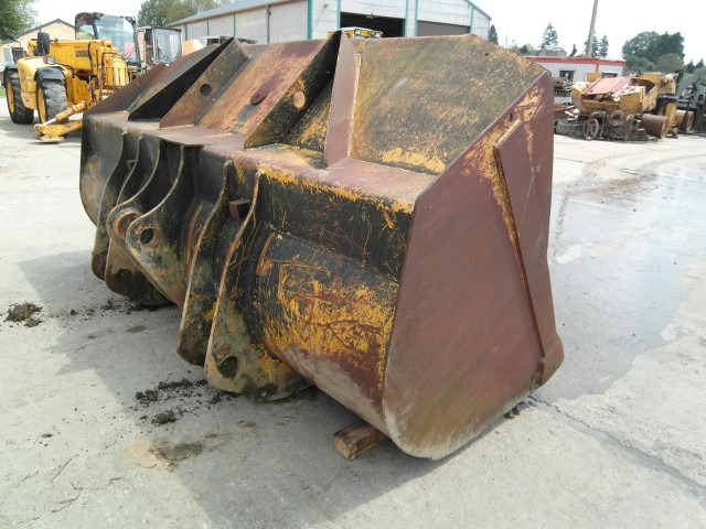 Hanomag - Godet pour chargeur: photos 3 Hanomag - Godet pour chargeur: photos 3