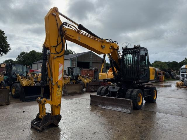 JCB JS 175 W+ - Pelle sur pneus: photos 1 JCB JS 175 W+ - Pelle sur pneus: photos 1