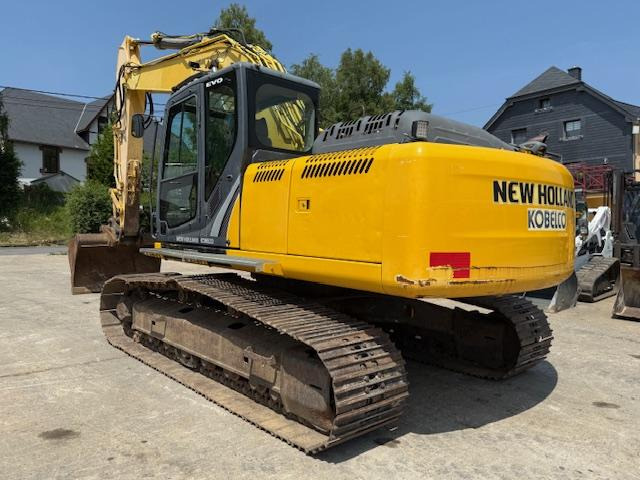 New Holland Kobelco E 215 C - Pelle sur chenille: photos 4 New Holland Kobelco E 215 C - Pelle sur chenille: photos 4