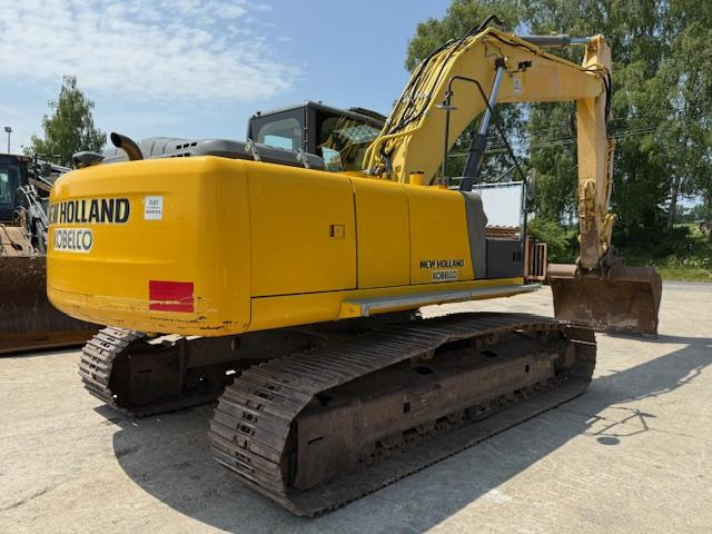 New Holland Kobelco E 215 C - Pelle sur chenille: photos 3 New Holland Kobelco E 215 C - Pelle sur chenille: photos 3