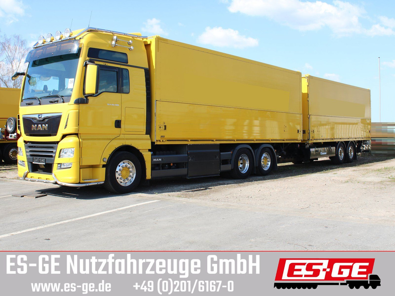 MAN 6x2 LKW mit Tandemanhänger - Camion pour le transport de boissons: photos 2 MAN 6x2 LKW mit Tandemanhänger - Camion pour le transport de boissons: photos 2