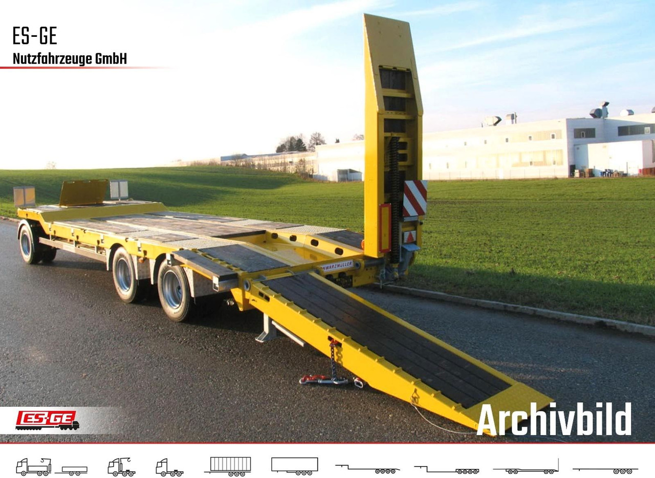Schwarzmüller Tieflader mit gekröpftem Plateau - Remorque porte-engin surbaissée: photos 2 Schwarzmüller Tieflader mit gekröpftem Plateau - Remorque porte-engin surbaissée: photos 2