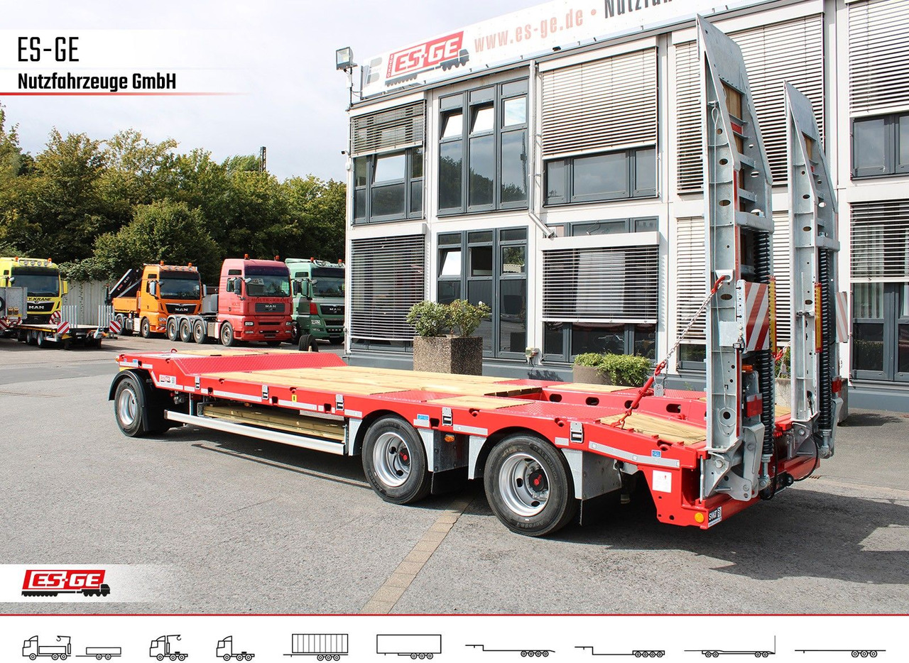 Schwarzmüller Tieflader mit gekröpftem Plateau - Remorque porte-engin surbaissée: photos 1 Schwarzmüller Tieflader mit gekröpftem Plateau - Remorque porte-engin surbaissée: photos 1