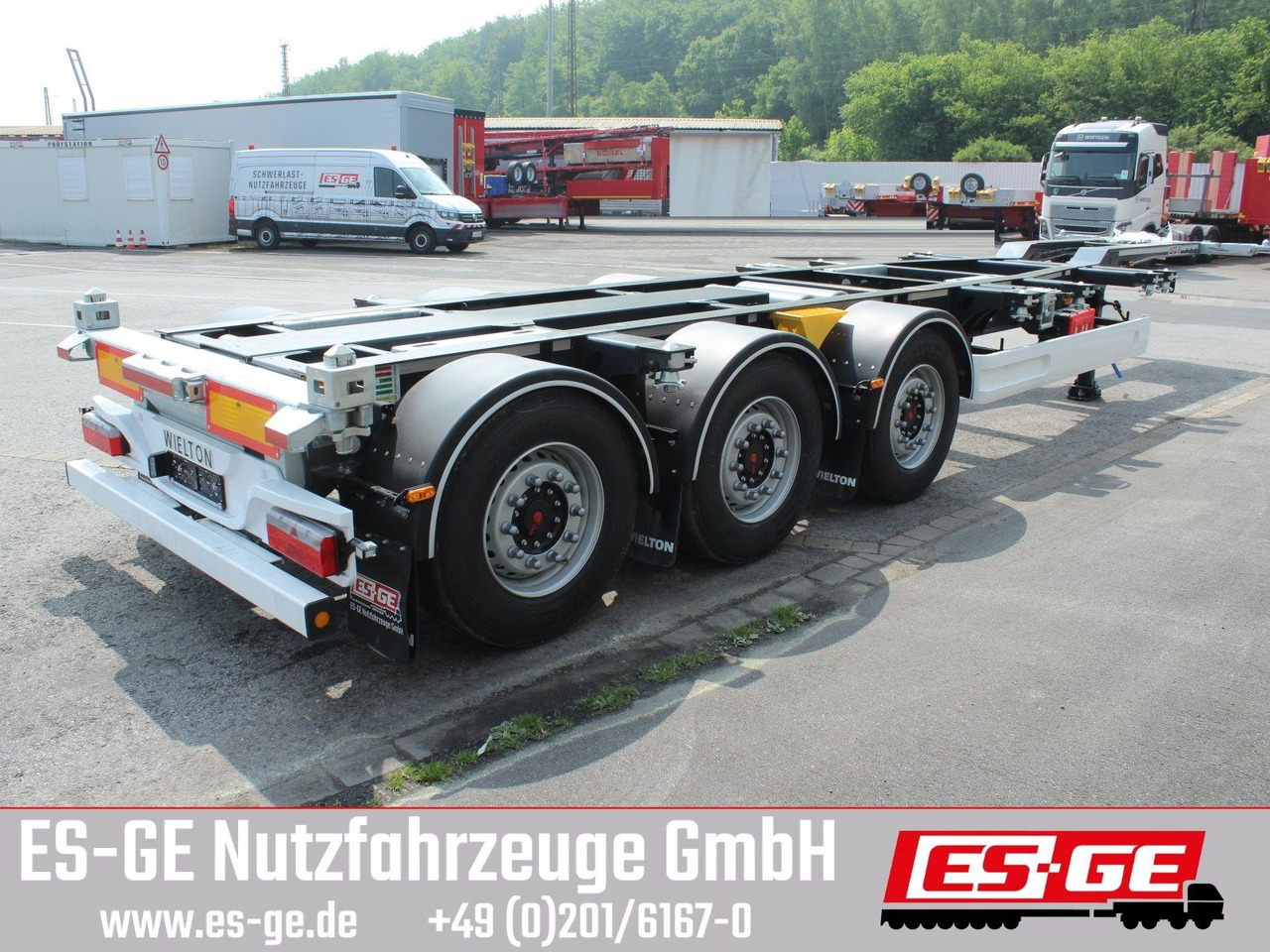 Wielton 3-Achs-Containerchassis - multifunktional - Semi-remorque porte-conteneur/ Caisse mobile: photos 4 Wielton 3-Achs-Containerchassis - multifunktional - Semi-remorque porte-conteneur/ Caisse mobile: photos 4
