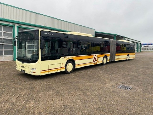 MAN A 23 Lions City Gelenkbus KLIMA 60 Sitze GURTE - Bus articulé: photos 2 MAN A 23 Lions City Gelenkbus KLIMA 60 Sitze GURTE - Bus articulé: photos 2