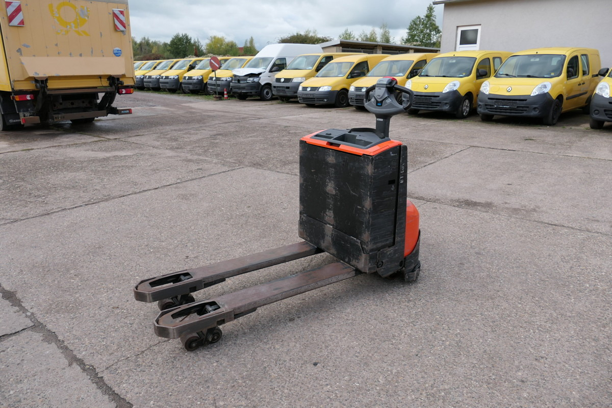 BT LWE 160 Batterie 46/2024 - Transpalette: photos 1 BT LWE 160 Batterie 46/2024 - Transpalette: photos 1