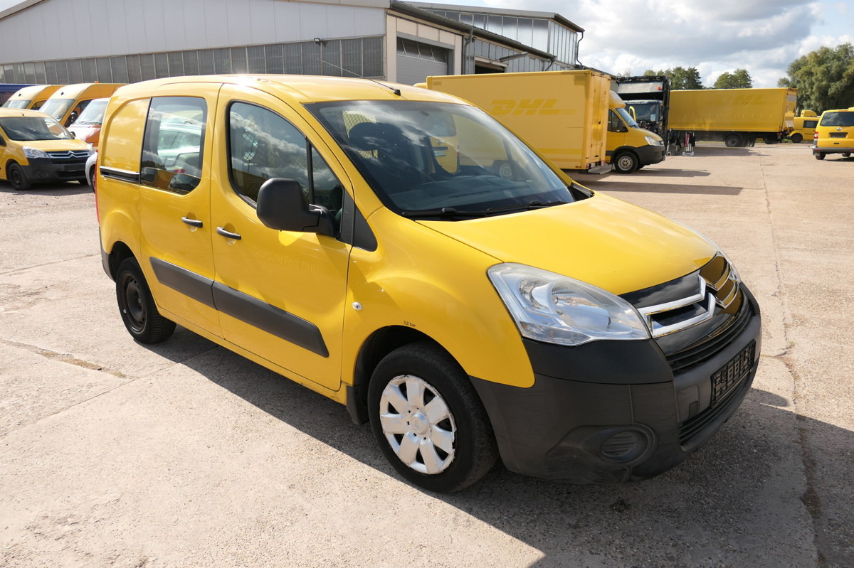 CITROEN Berlingo 16V HDI Niveau B L1 CoC PARKTRONIK 2xSC - Fourgonnette: photos 2 CITROEN Berlingo 16V HDI Niveau B L1 CoC PARKTRONIK 2xSC - Fourgonnette: photos 2