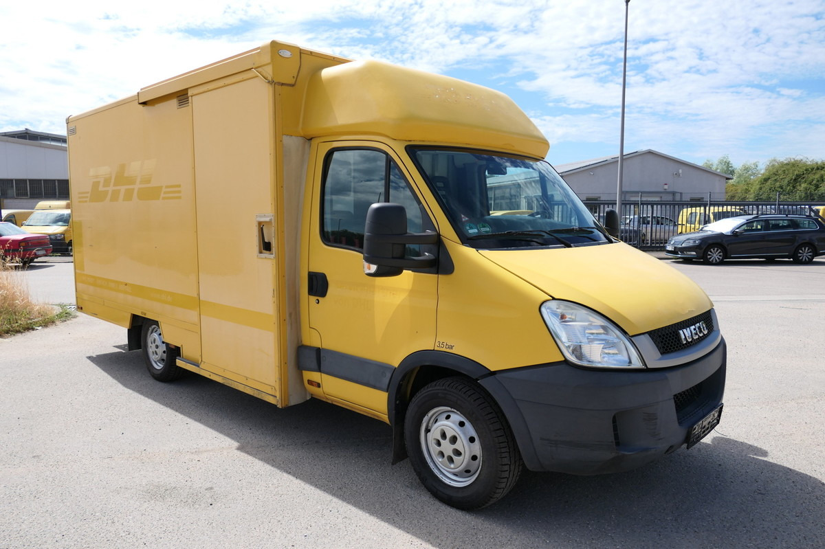 IVECO Daily 35 S11 C30C AUTOMATIK KAMERA Regale LUFT - Fourgon: photos 3 IVECO Daily 35 S11 C30C AUTOMATIK KAMERA Regale LUFT - Fourgon: photos 3
