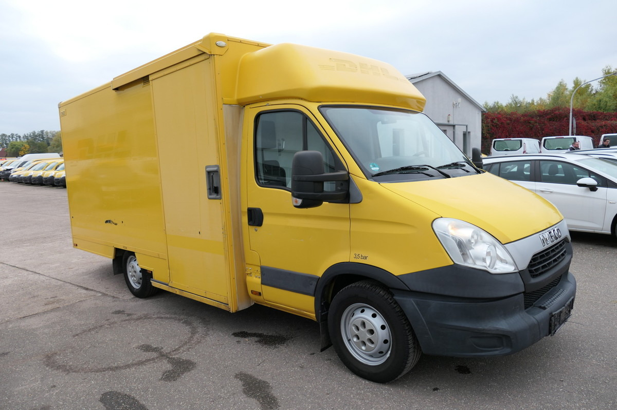 IVECO Daily 35 S11 C30C AUTOMATIK KAMERA Regale LUFT D - Fourgon: photos 1 IVECO Daily 35 S11 C30C AUTOMATIK KAMERA Regale LUFT D - Fourgon: photos 1