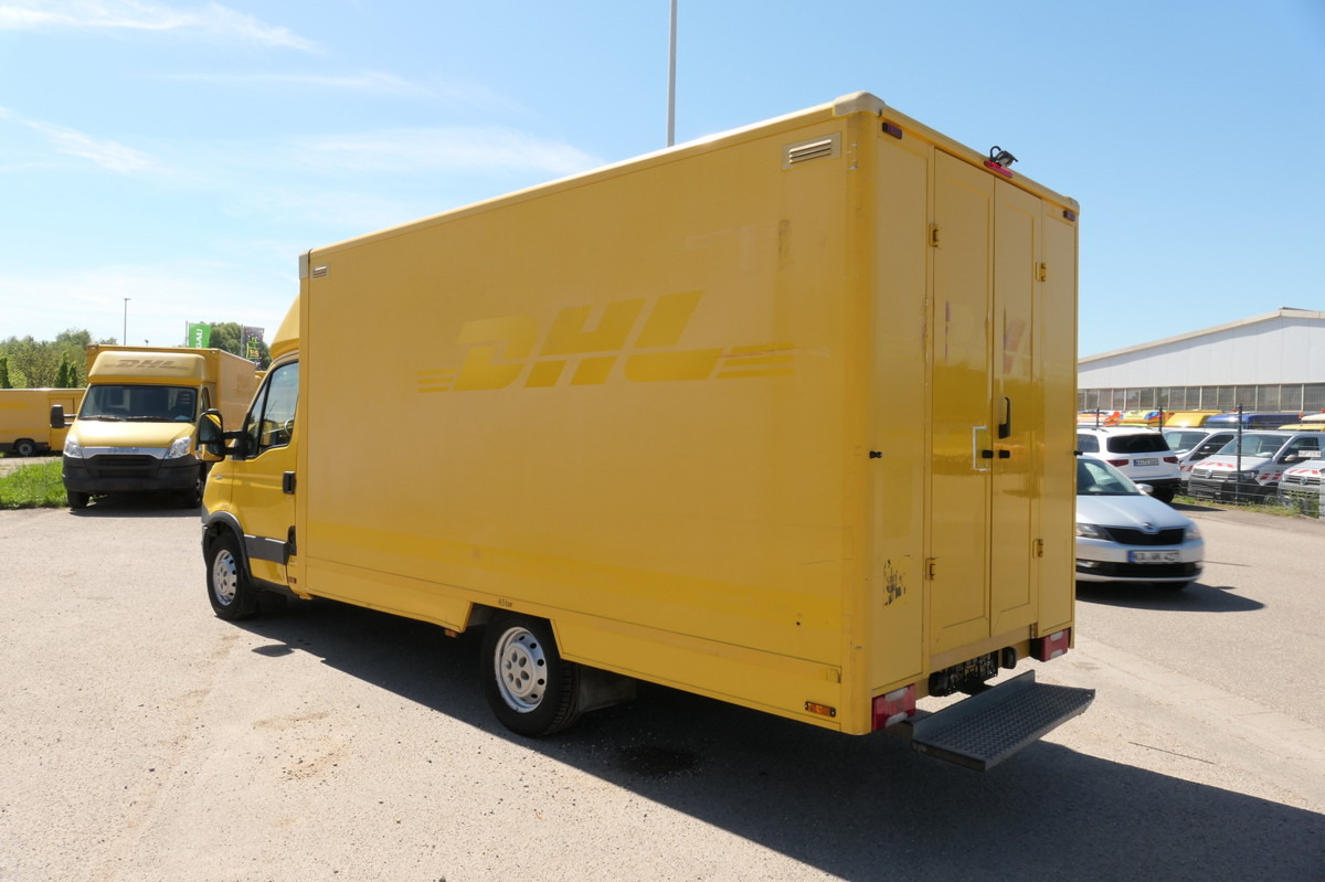 IVECO Daily 35 S11 C30C AUTOMATIK KAMERA Regale LUFT D - Fourgon: photos 4 IVECO Daily 35 S11 C30C AUTOMATIK KAMERA Regale LUFT D - Fourgon: photos 4