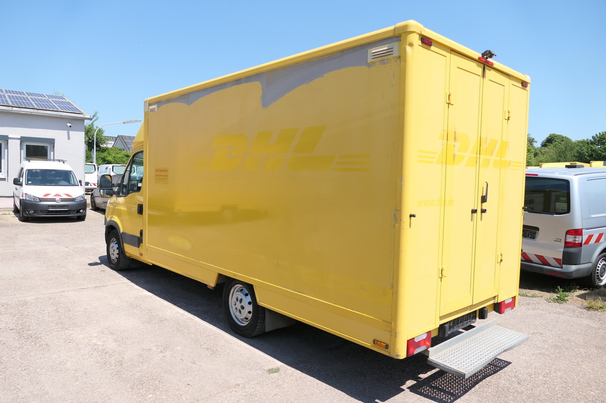 IVECO Daily 35 S11 C30C AUTOMATIK KAMERA Regale LUFT D - Fourgon: photos 4 IVECO Daily 35 S11 C30C AUTOMATIK KAMERA Regale LUFT D - Fourgon: photos 4