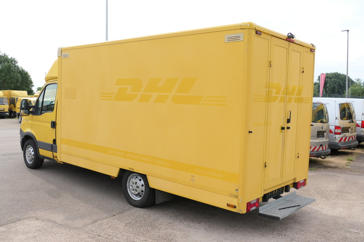 IVECO Daily 35 S11 C30C AUTOMATIK KAMERA Regale LUFT D - Fourgon: photos 4 IVECO Daily 35 S11 C30C AUTOMATIK KAMERA Regale LUFT D - Fourgon: photos 4