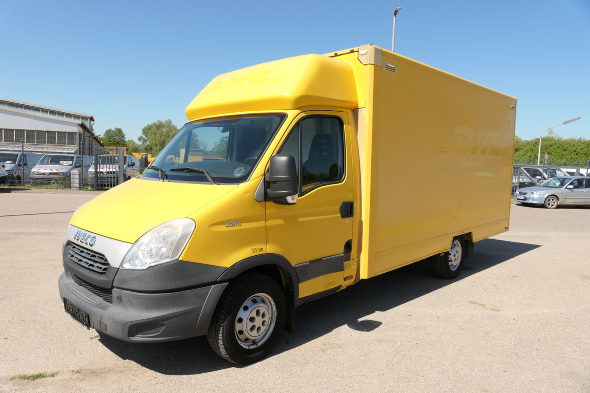 IVECO Daily 35 S11 C30C AUTOMATIK KAMERA Regale LUFT D - Fourgon: photos 1 IVECO Daily 35 S11 C30C AUTOMATIK KAMERA Regale LUFT D - Fourgon: photos 1