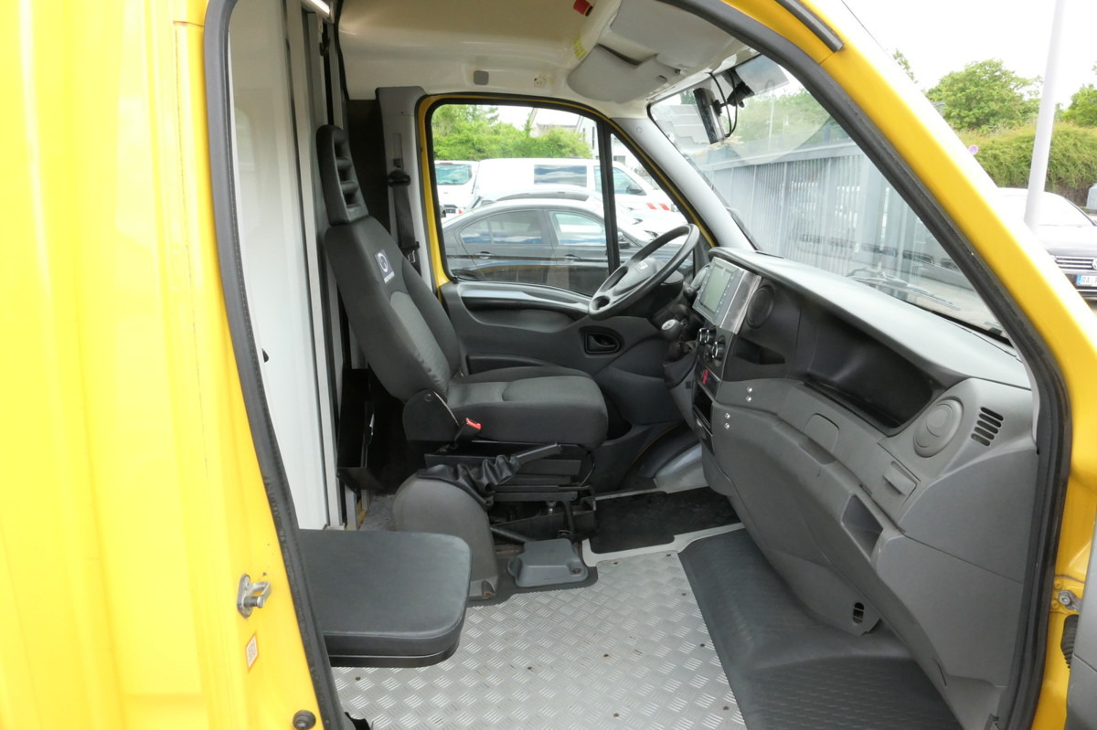 IVECO Daily 35 S11 C30C ELEKTRO COC Umbau Firma Orten - Fourgon, Utilitaire électrique: photos 5 IVECO Daily 35 S11 C30C ELEKTRO COC Umbau Firma Orten - Fourgon, Utilitaire électrique: photos 5