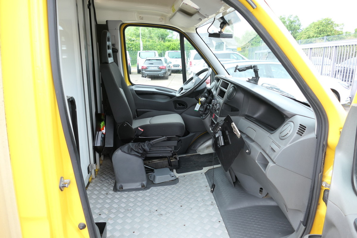 IVECO Daily 35 S11 C30C Kurz AUTOMATIK KAMERA Regale L - Fourgon: photos 5 IVECO Daily 35 S11 C30C Kurz AUTOMATIK KAMERA Regale L - Fourgon: photos 5