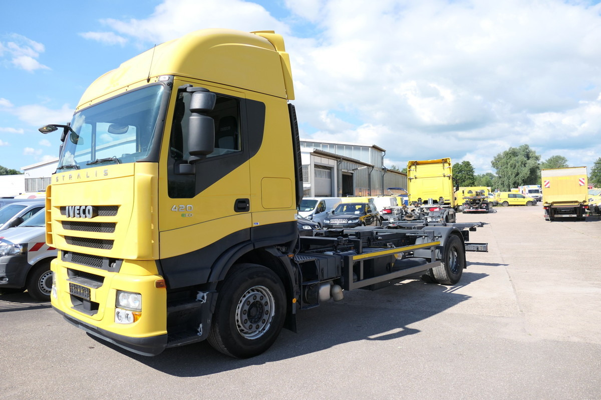 IVECO Stralis AS 190 S 420 ECO LBW AHK KLIMA INTARDER - Camion porte-conteneur/ Caisse mobile: photos 3 IVECO Stralis AS 190 S 420 ECO LBW AHK KLIMA INTARDER - Camion porte-conteneur/ Caisse mobile: photos 3