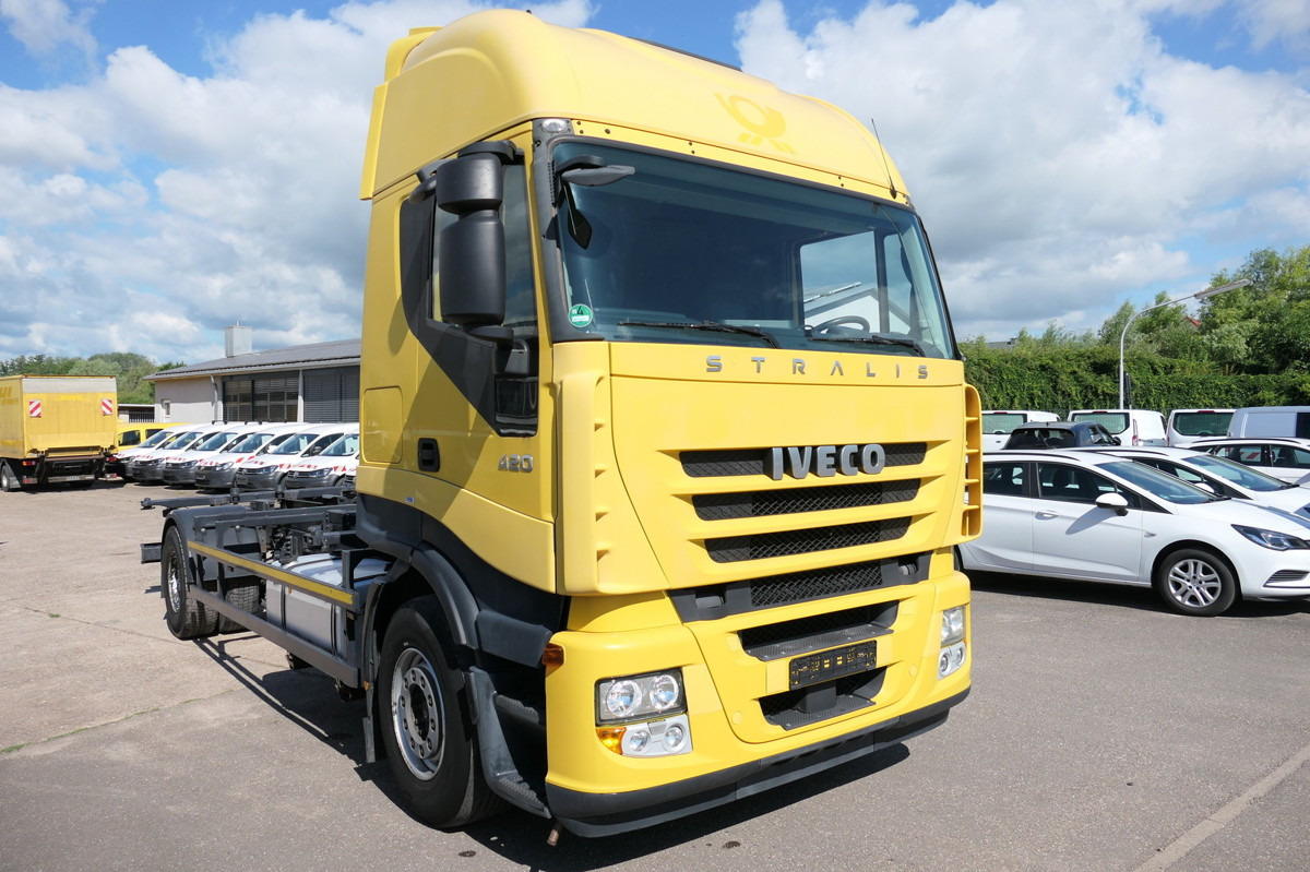 IVECO Stralis AS 190 S 420 ECO LBW AHK KLIMA INTARDER - Camion porte-conteneur/ Caisse mobile: photos 2 IVECO Stralis AS 190 S 420 ECO LBW AHK KLIMA INTARDER - Camion porte-conteneur/ Caisse mobile: photos 2