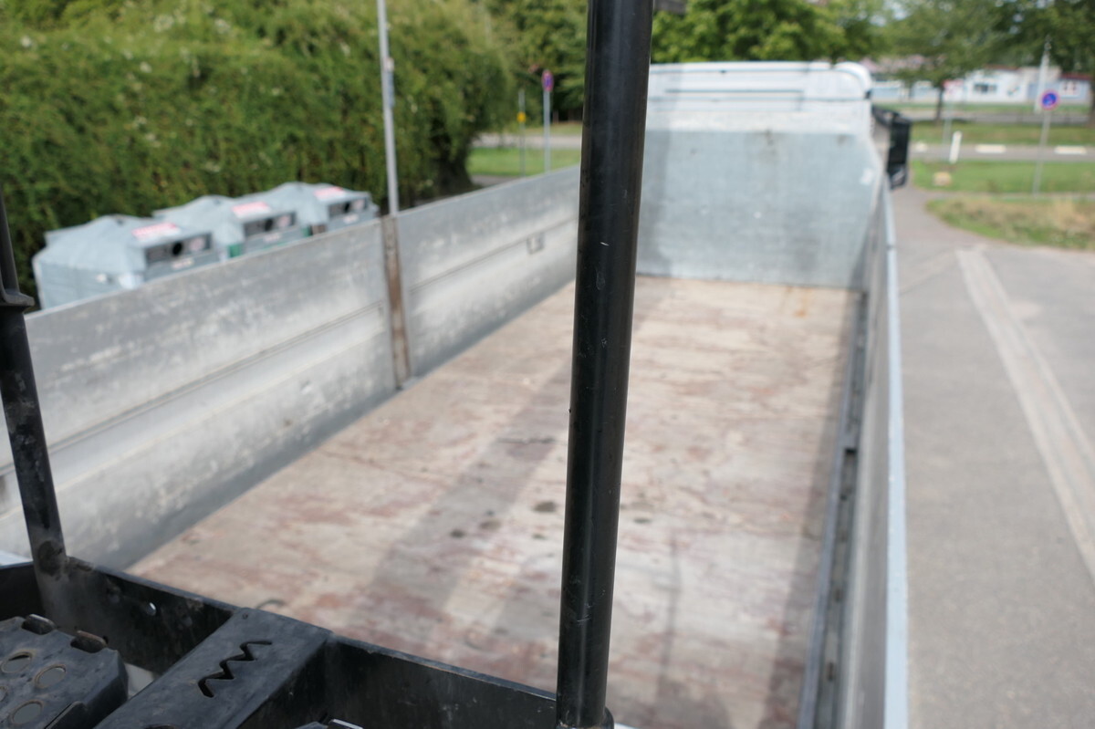 Camion plateau, Camion grue MERCEDES-BENZ Antos 2540 L KLIMA Palfinger-Kran PK15001L Lenka: photos 6 Camion plateau, Camion grue MERCEDES-BENZ Antos 2540 L KLIMA Palfinger-Kran PK15001L Lenka: photos 6