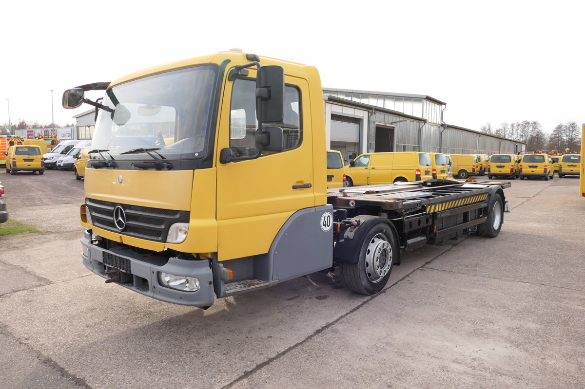 MERCEDES-BENZ KAMAG WBH 25 Wiesel Terberg Umsetzfahrz. Sattelk - Camion porte-conteneur/ Caisse mobile: photos 5 MERCEDES-BENZ KAMAG WBH 25 Wiesel Terberg Umsetzfahrz. Sattelk - Camion porte-conteneur/ Caisse mobile: photos 5