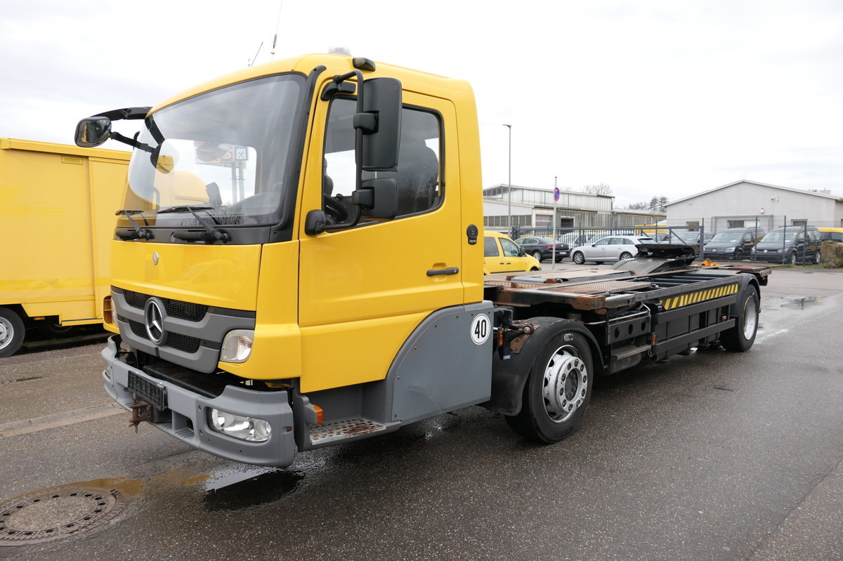 MERCEDES-BENZ KAMAG WBH 25 Wiesel Terberg Umsetzfahrz. Sattelk - Camion porte-conteneur/ Caisse mobile: photos 5 MERCEDES-BENZ KAMAG WBH 25 Wiesel Terberg Umsetzfahrz. Sattelk - Camion porte-conteneur/ Caisse mobile: photos 5