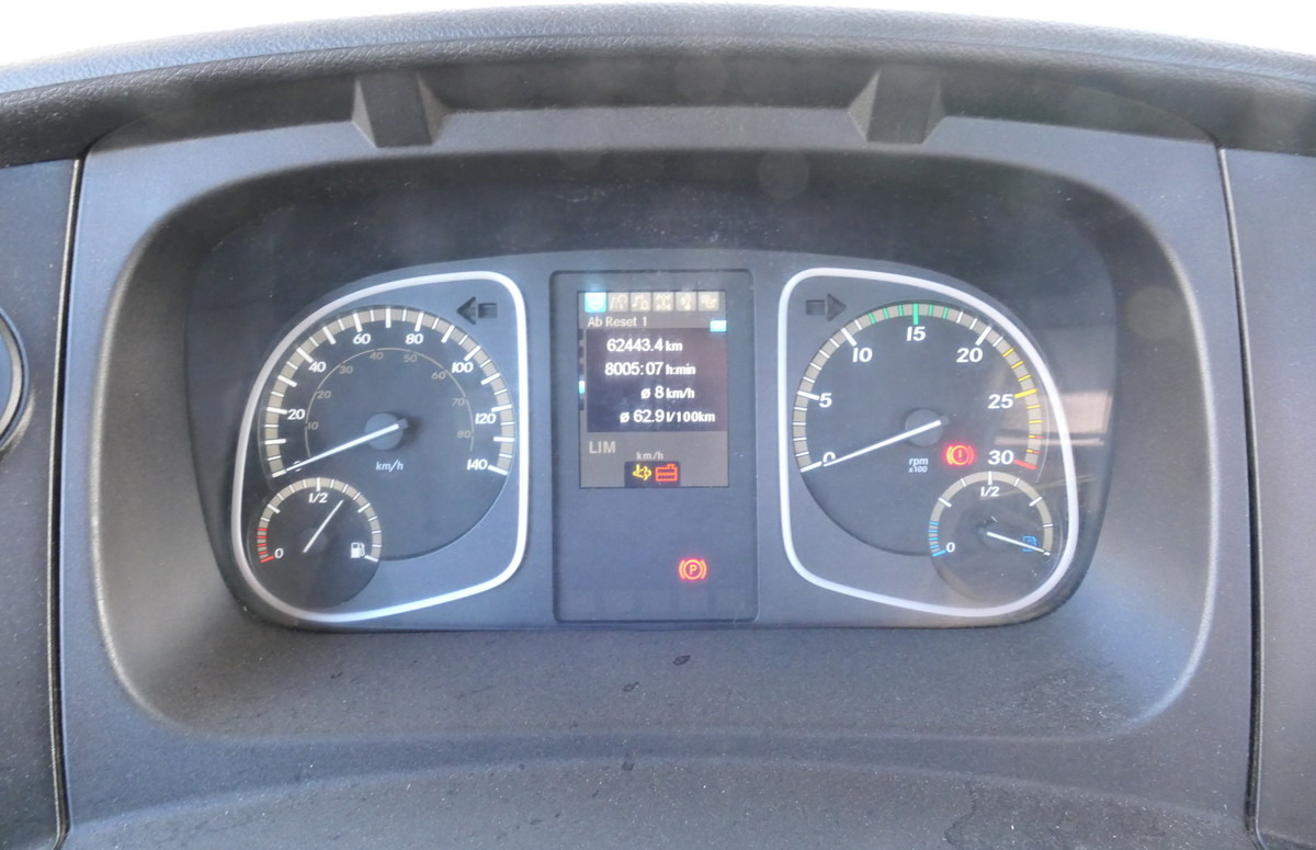 Camion porte-conteneur/ Caisse mobile MERCEDES-BENZ Kamag Wiesel WBH 25 E4-D: photos 19 Camion porte-conteneur/ Caisse mobile MERCEDES-BENZ Kamag Wiesel WBH 25 E4-D: photos 19