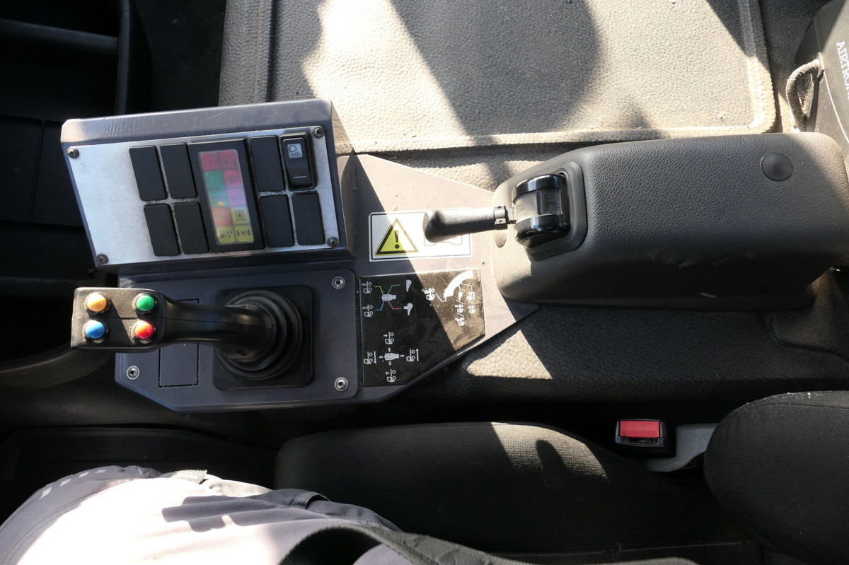 Camion porte-conteneur/ Caisse mobile MERCEDES-BENZ Kamag Wiesel WBH 25 E4-D: photos 15 Camion porte-conteneur/ Caisse mobile MERCEDES-BENZ Kamag Wiesel WBH 25 E4-D: photos 15